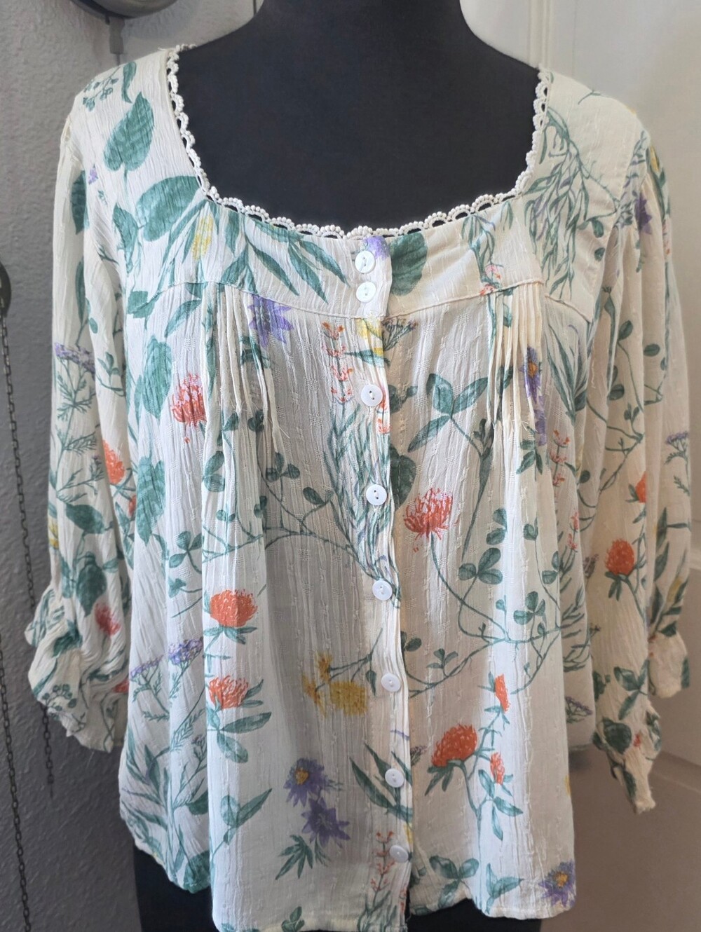 Laura Ashley Cream Floral Button-Front Peasant Top